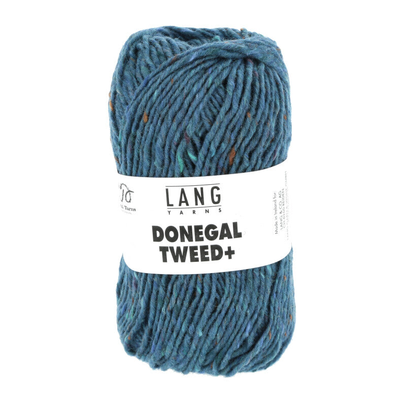 Wollknäuel „Donegal Tweed+“ in petrolblau melierter Optik mit Stricketikett