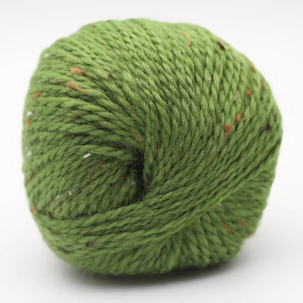 Garnknäuel Hamelton Tweed 1 in apfelgrün mit mehrfarbigen Sprenkeln