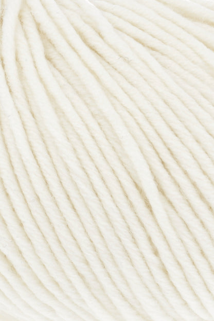 Merino-Garn in Weiß, Nahaufnahme der Fadenstruktur