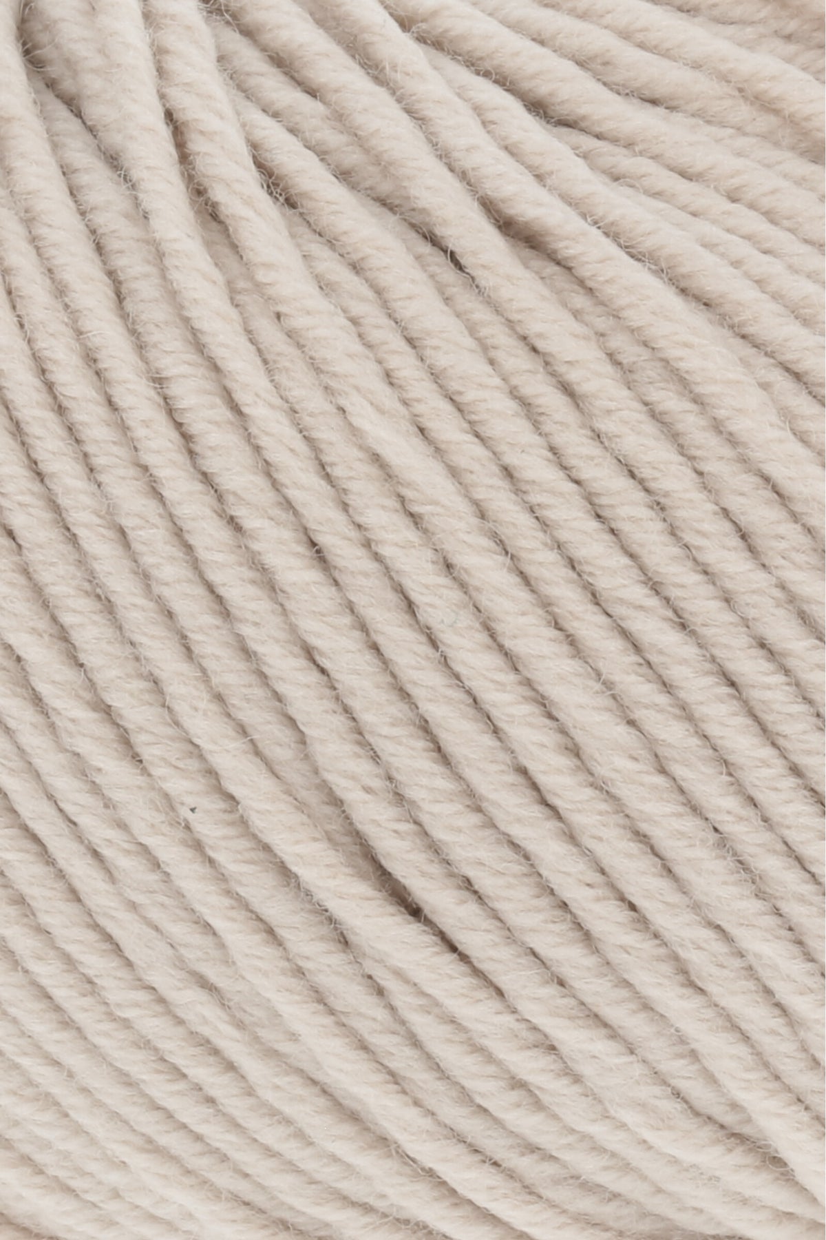 Merino-Garn in Beige, Nahaufnahme der Fadenstruktur