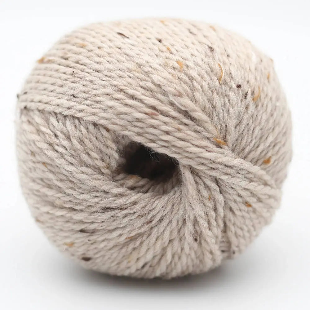 Garnknäuel Hamelton Tweed 1 in offwhite mit kleinen bunten Sprenkeln