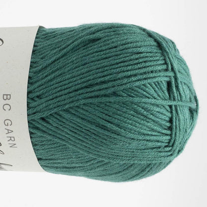BC Garn Garnknäuel, kräftig grünes Strickgarn