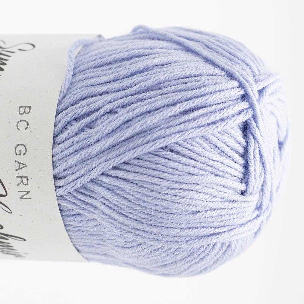 BC Garn Garnknäuel, hellblaues Strickgarn