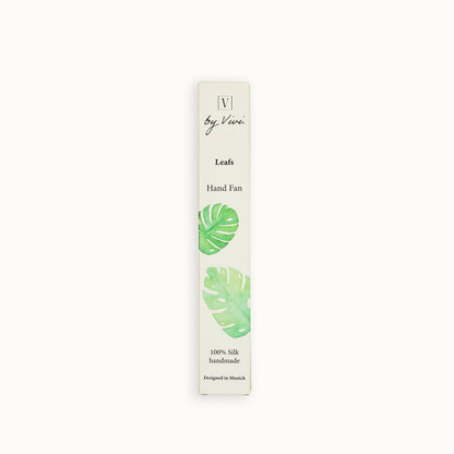 Verpackung für Seidenhandfächer „Leaves“ von by ViVi, mit Blattmotiv