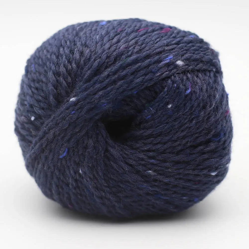 Garnknäuel Hamelton Tweed 1 in dunkelblau mit bunten Sprenkeln