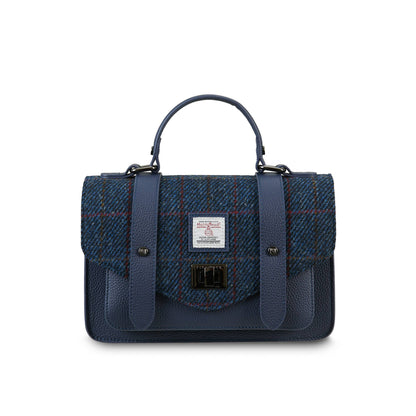 Dunkelblaue Satchel mit Harris-Tweed-Front, Echtleder-Details und kurzem Tragegriff